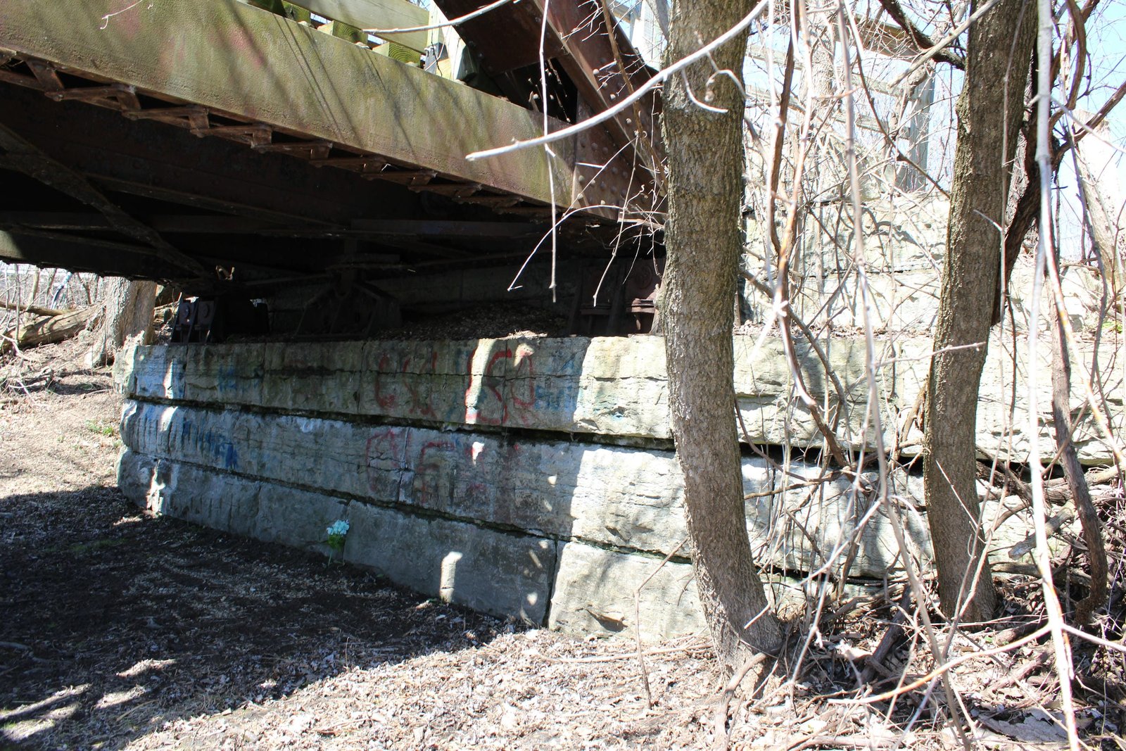 North abutment